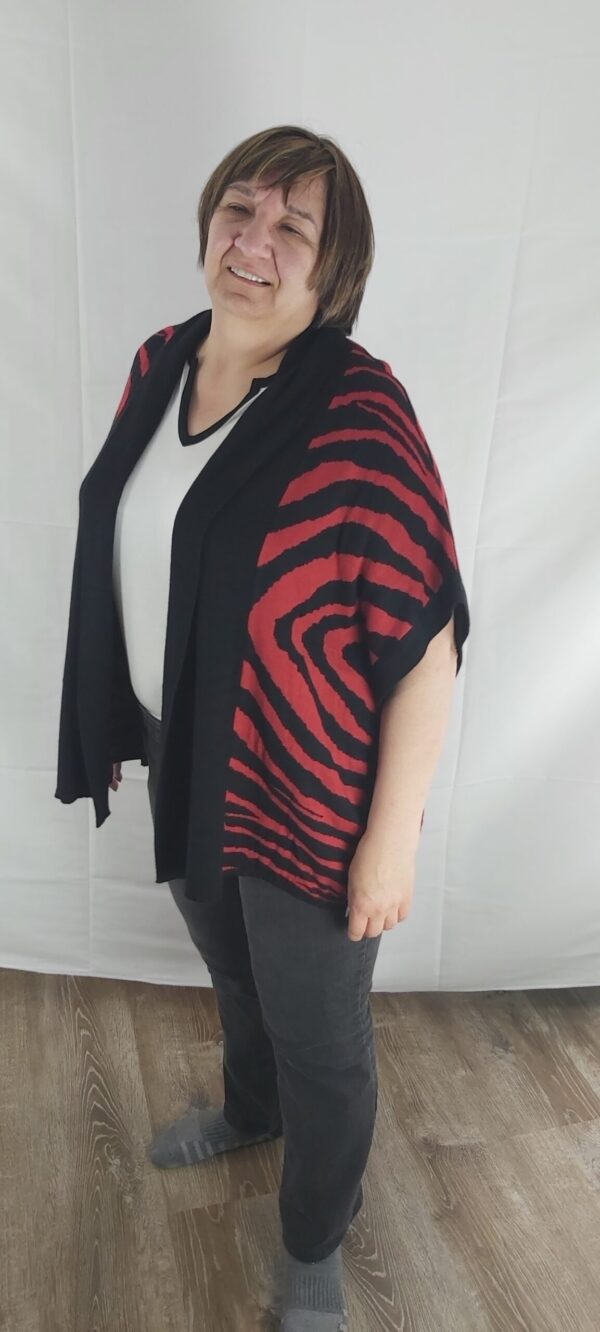 Red striped cardigan - Image 2